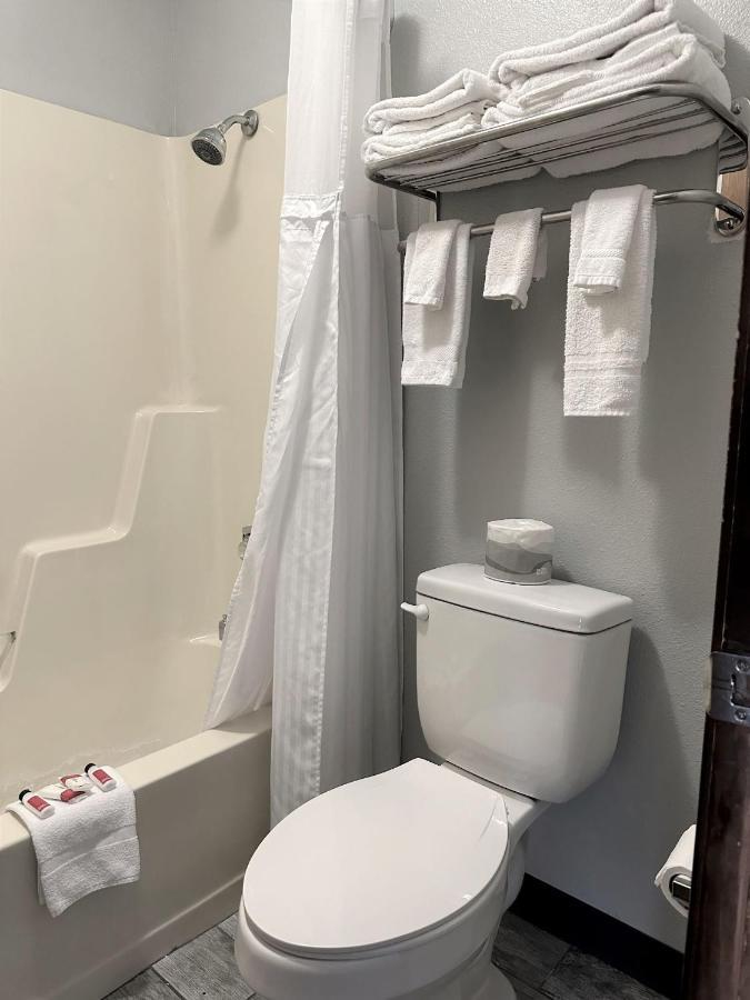 Lakes Inn Warsaw المظهر الخارجي الصورة