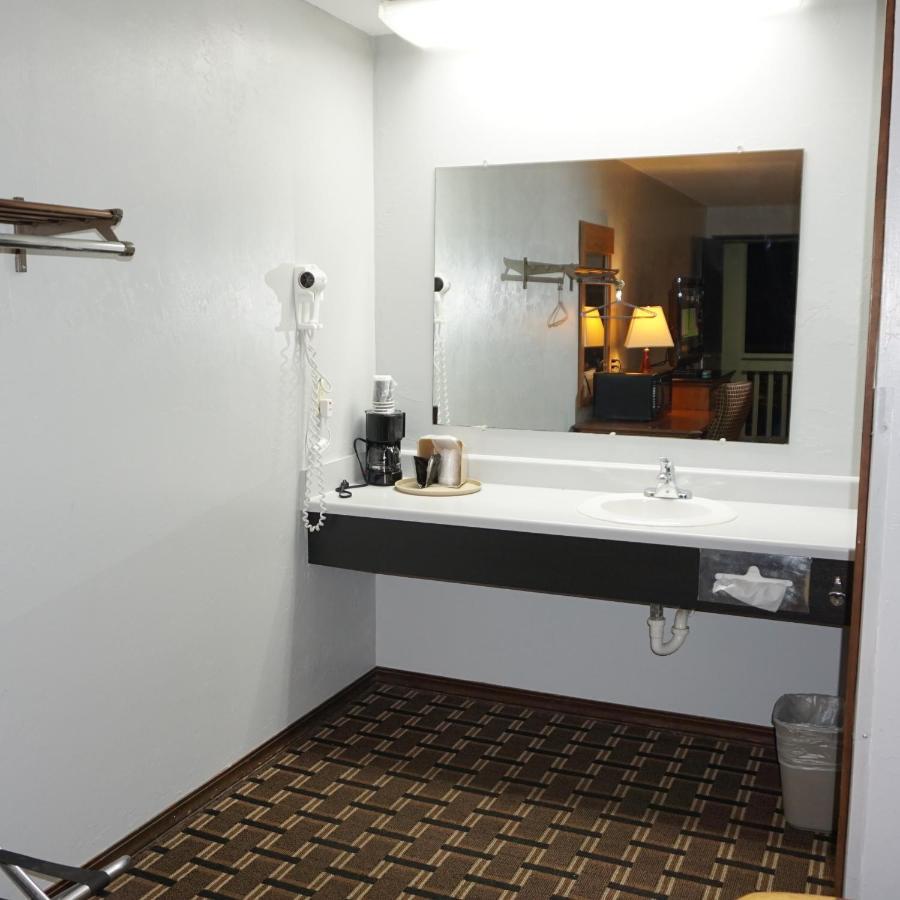 Lakes Inn Warsaw المظهر الخارجي الصورة
