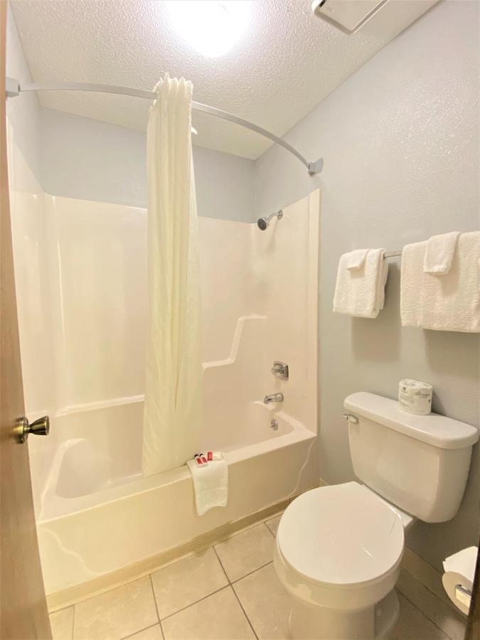Lakes Inn Warsaw المظهر الخارجي الصورة